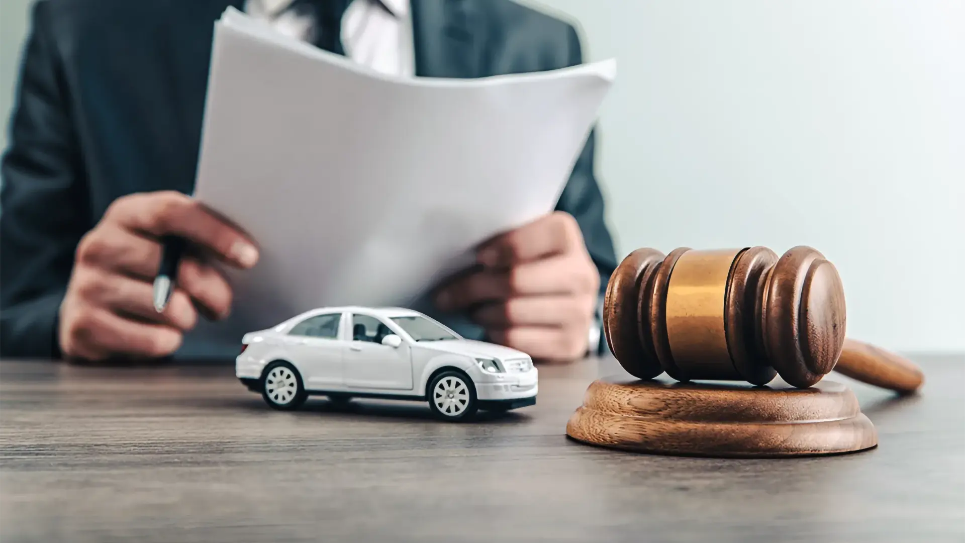 How to settle a car accident claim without a lawyer